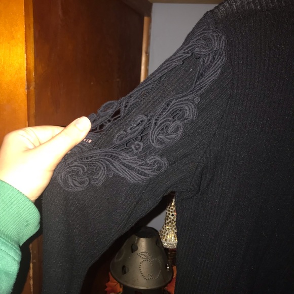 Black Peek-a-Boo arm Shirt with Lace Detailing - Picture 2 of 2
